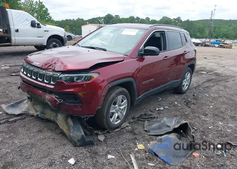 2022 Jeep Compass Latitude Fwd z USA, uszkodzony, nr VIN 3C4NJCBB9NT202123